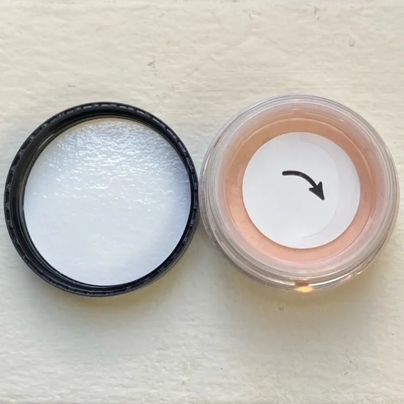 ✨bareMinerals✨Original Mineral Veil Loose Setting Powder - Mini - Picture 7 of 16